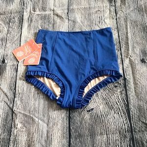 Kortni Jeane blue ruffle bottoms